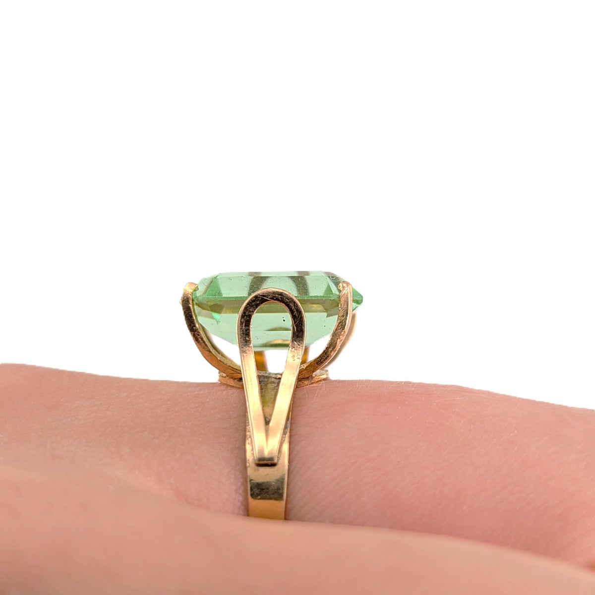 Vintage 14K Gold Synthetic Uranium Spinel Ring | UV Reactive