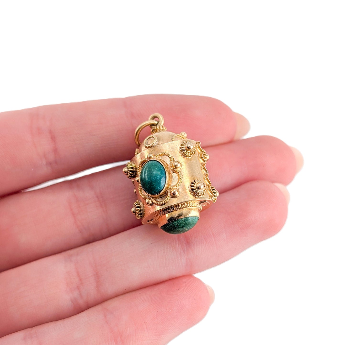 Vintage 18K Gold Etruscan Revival Aventurine Pendant