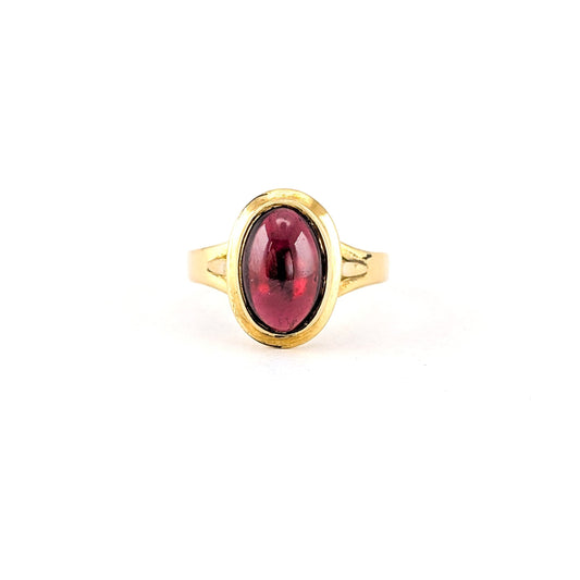 Vintage 18K Gold Large Oval Deep Pink Tourmaline Cabochon Ring
